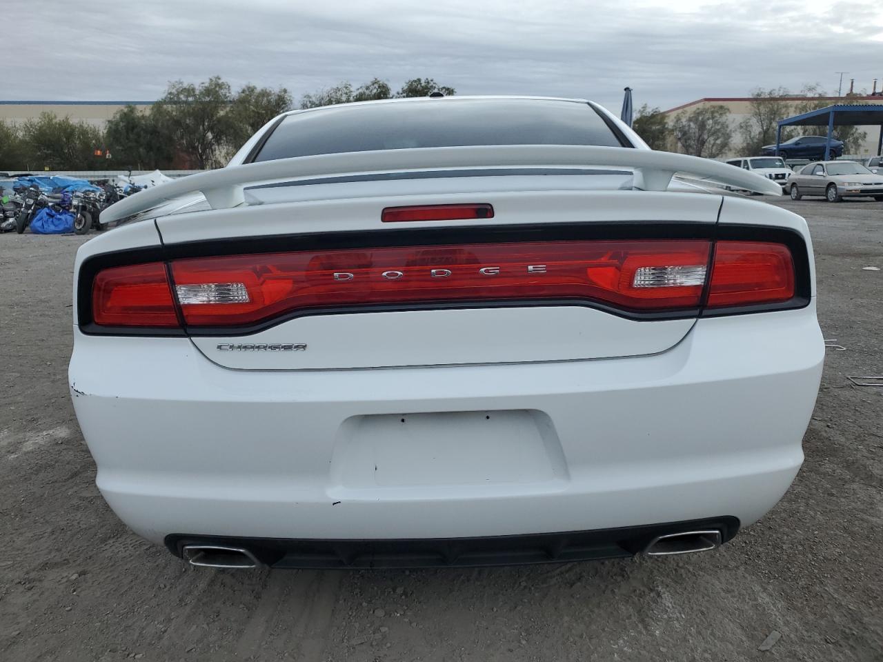 2013 DODGE CHARGER SE - Image 6