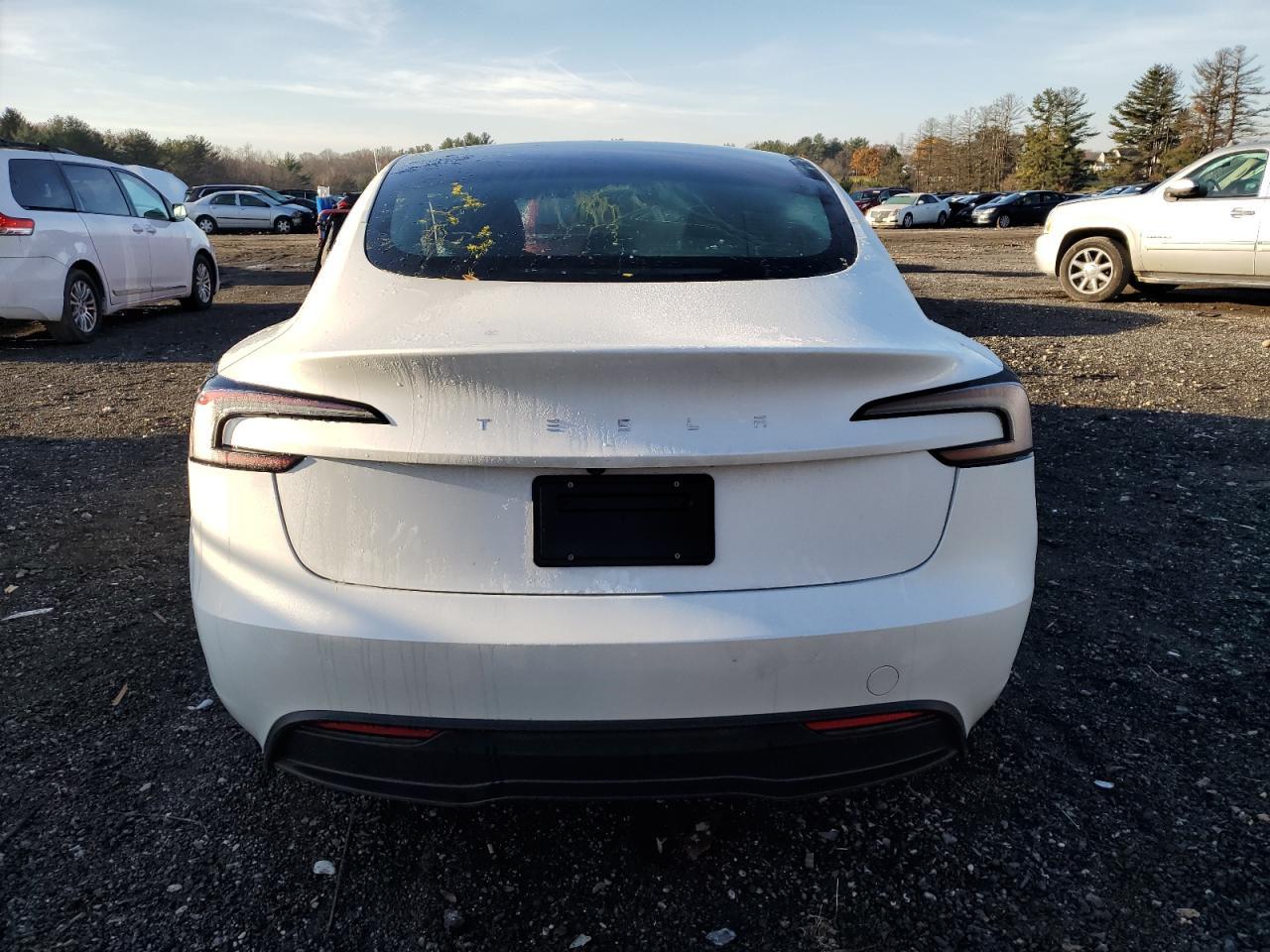 2024 TESLA MODEL 3 - Фото 6