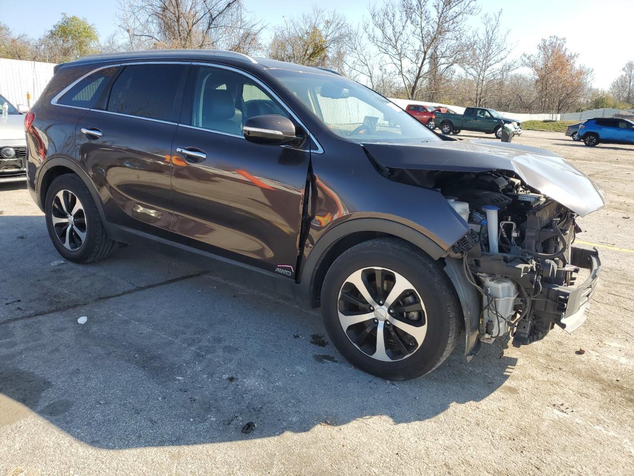2016 KIA SORENTO EX - Image 4