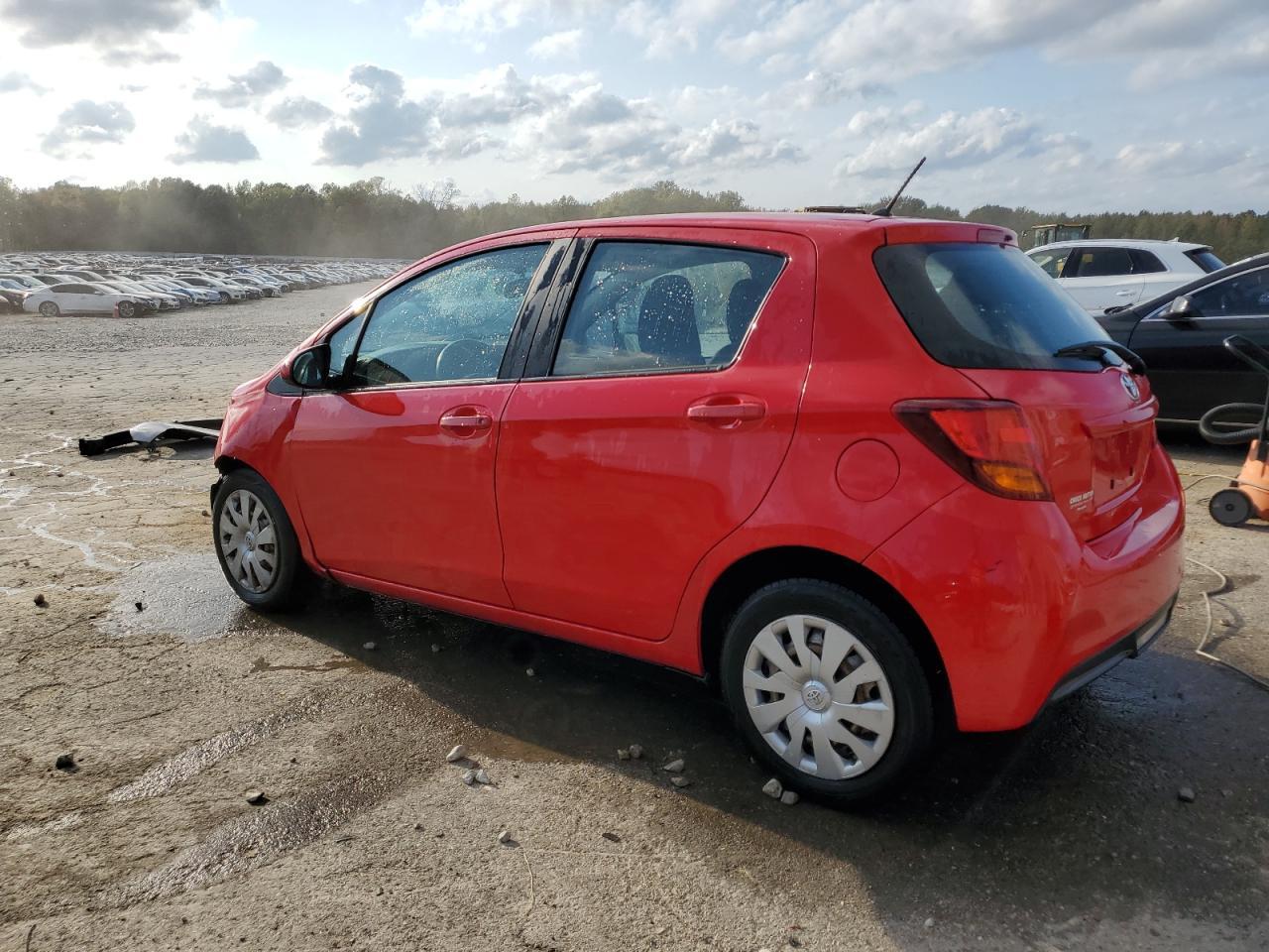 2015 TOYOTA YARIS - Image 2