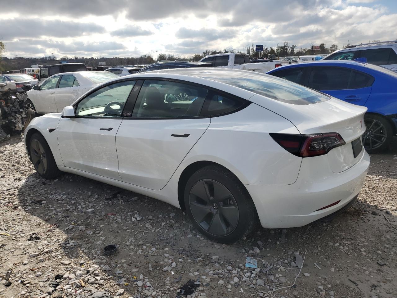 2023 TESLA MODEL 3 - Image 2