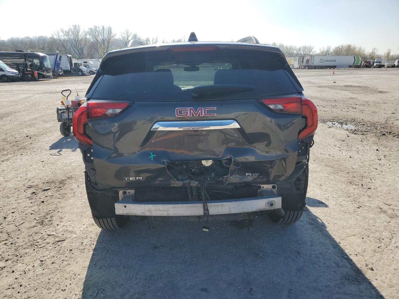 2018 GMC TERRAIN SL - Image 6