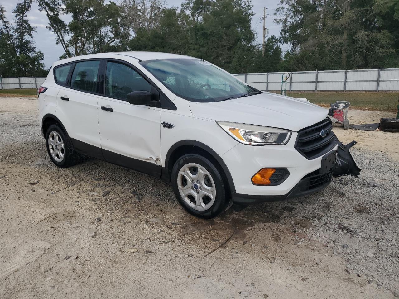 2017 FORD ESCAPE S - Image 4