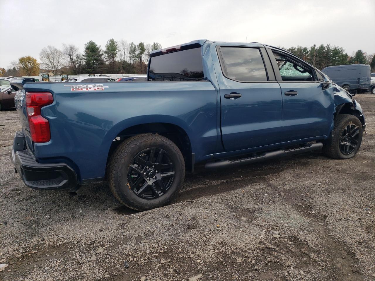 2024 CHEVROLET SILVERADO - Фото 3