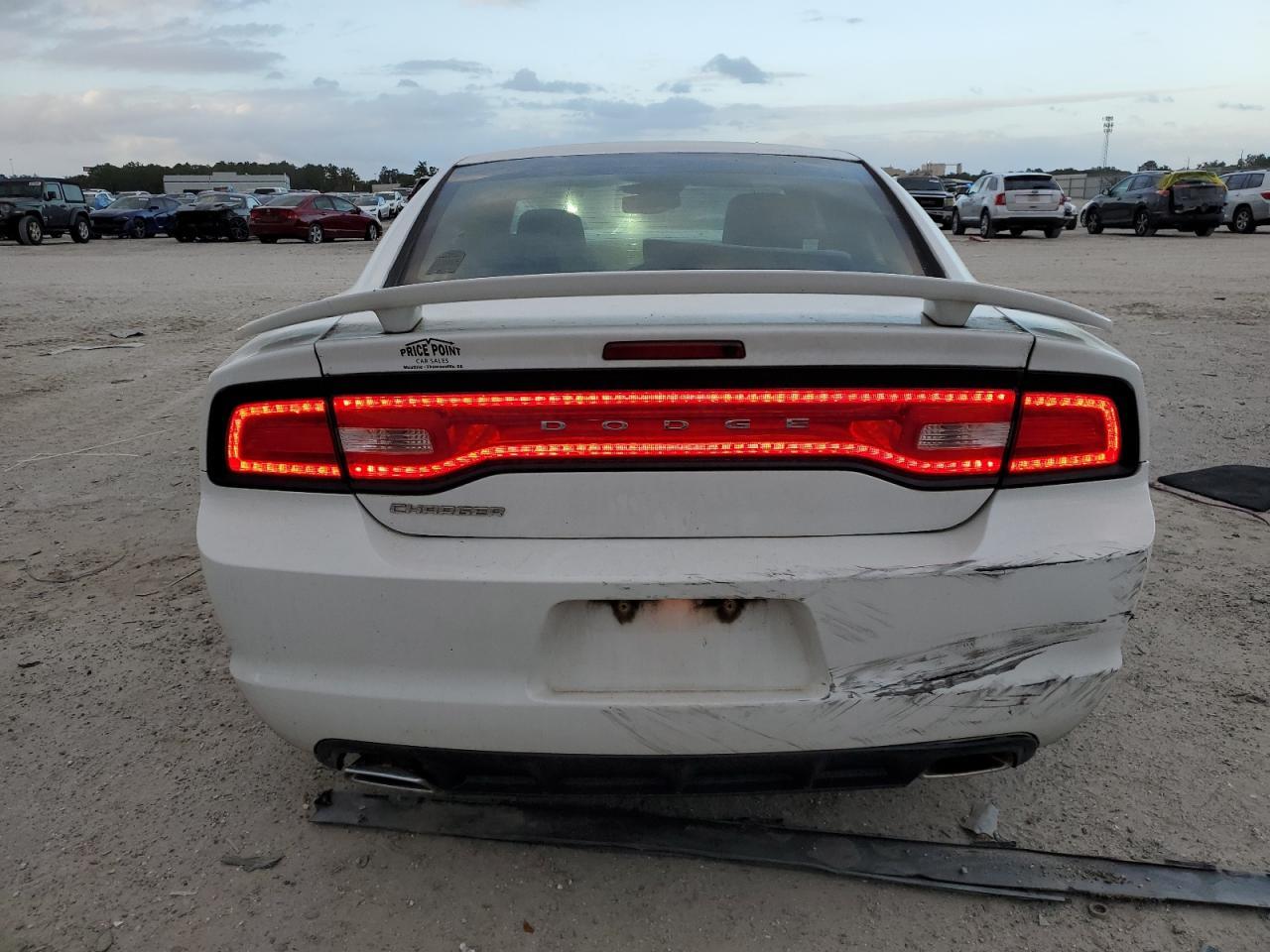 2013 DODGE CHARGER SE - Фото 6