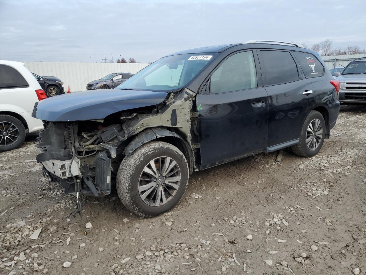 2017 NISSAN PATHFINDER