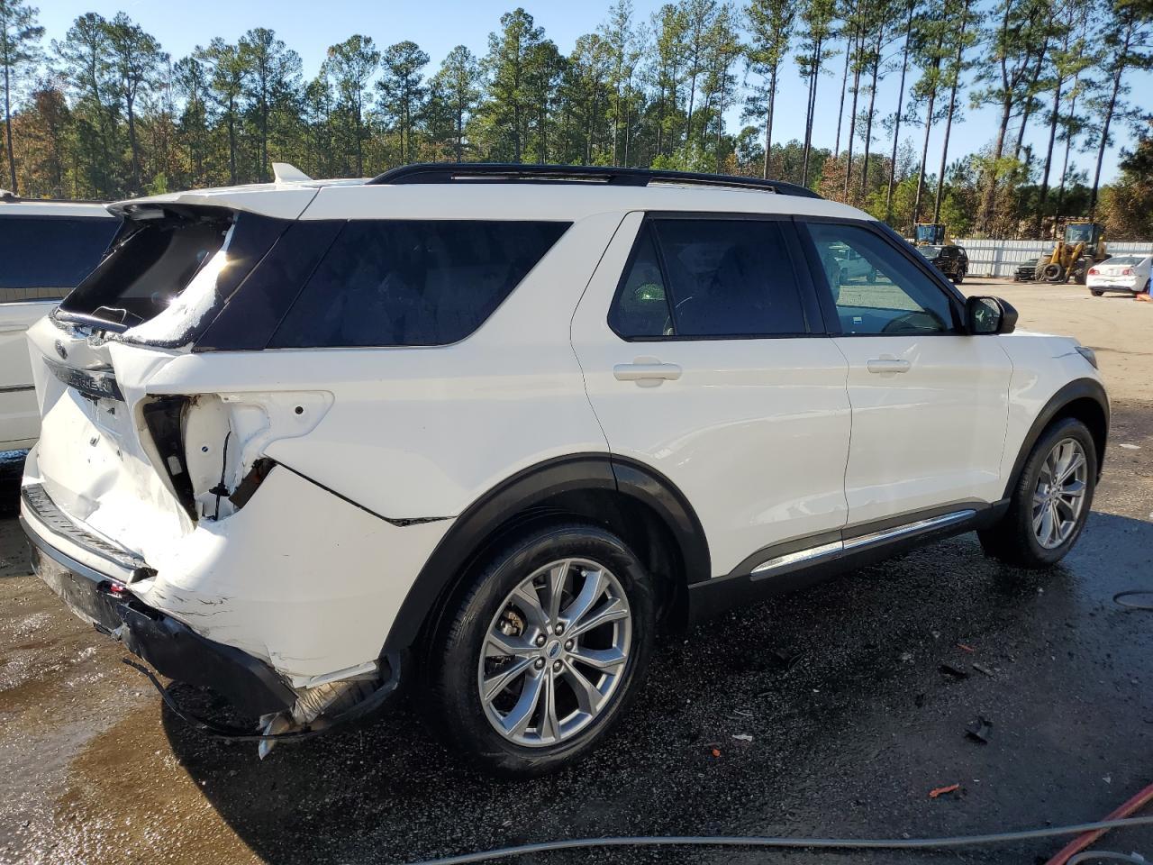 2022 FORD EXPLORER X - Фото 3