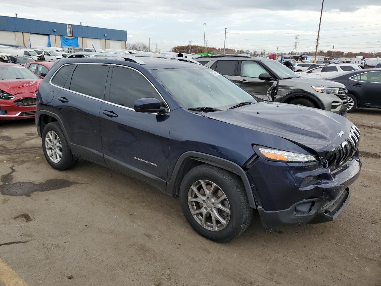 2016 JEEP CHEROKEE L - Image 4