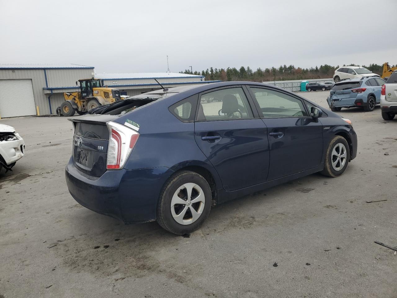 2015 TOYOTA PRIUS - Фото 3
