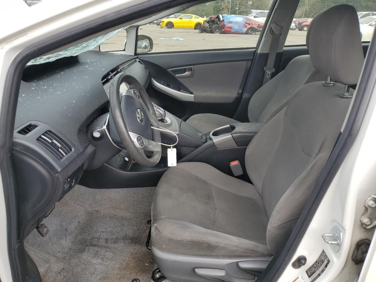 2015 TOYOTA PRIUS - Image 7