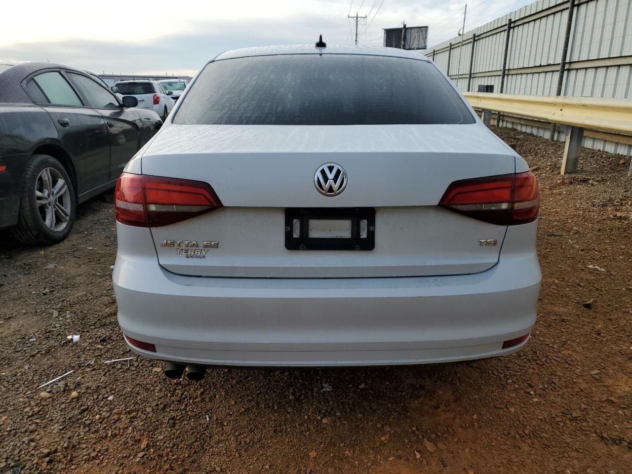 2017 VOLKSWAGEN JETTA SE - Фото 6