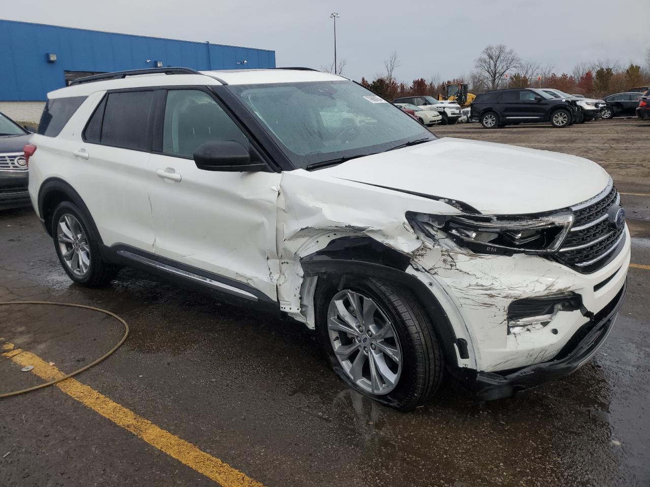2022 FORD EXPLORER X - Фото 4