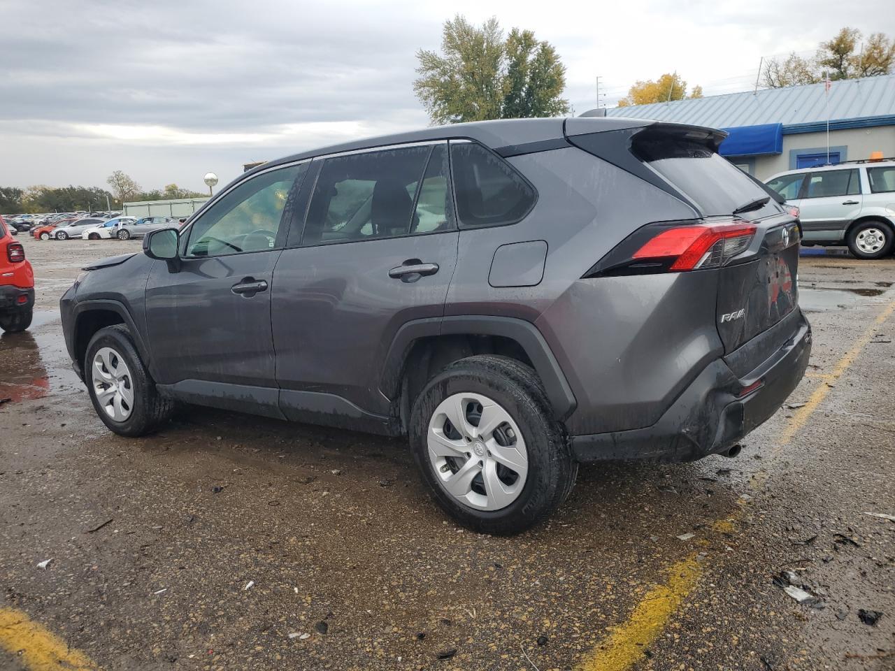 2023 TOYOTA RAV4 LE - Фото 2
