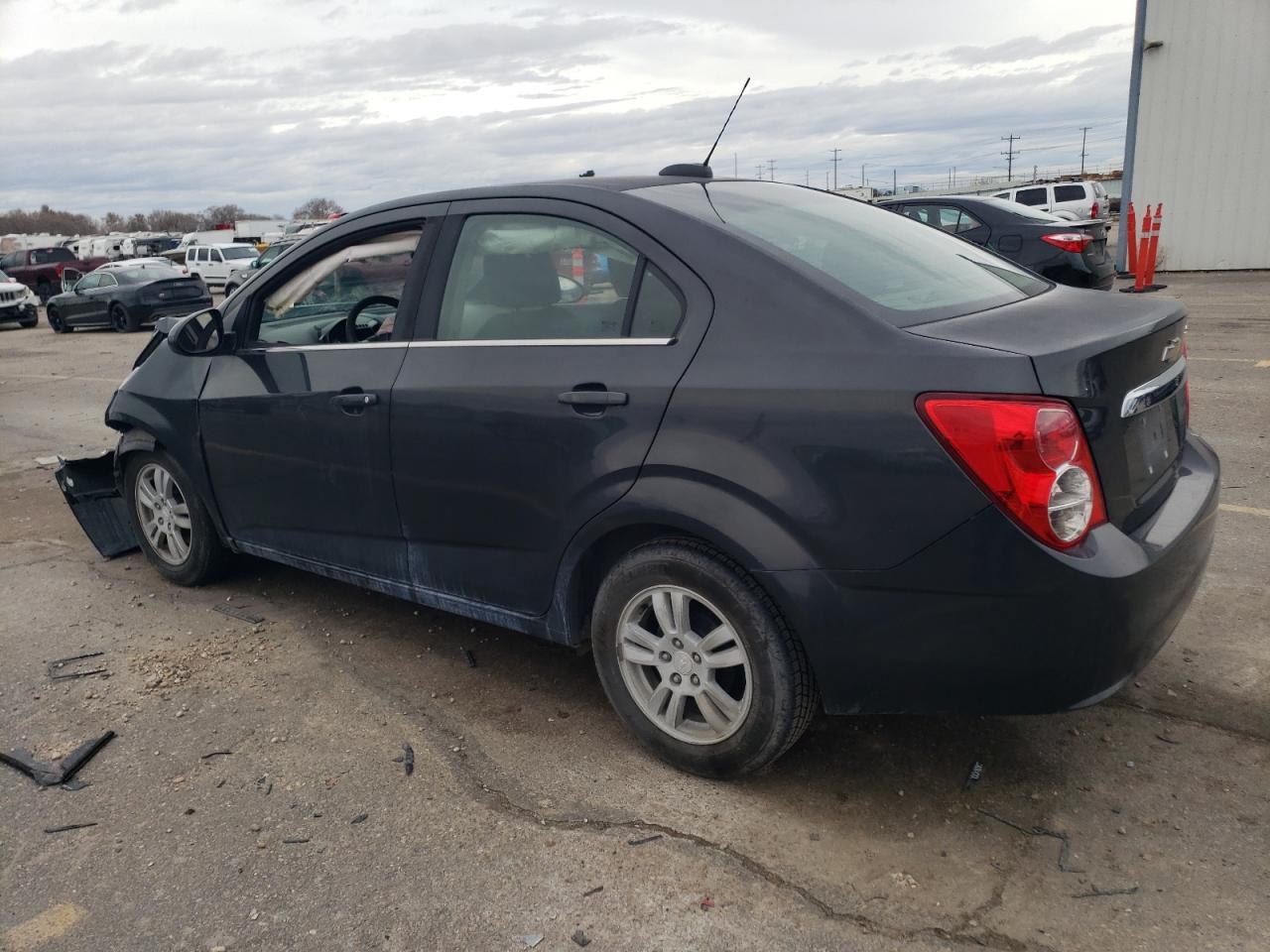 2016 CHEVROLET SONIC LT - Фото 2