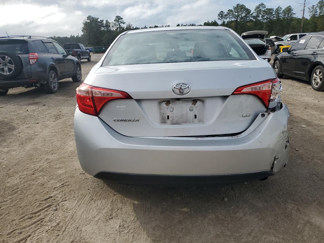 2018 TOYOTA COROLLA L - Image 6