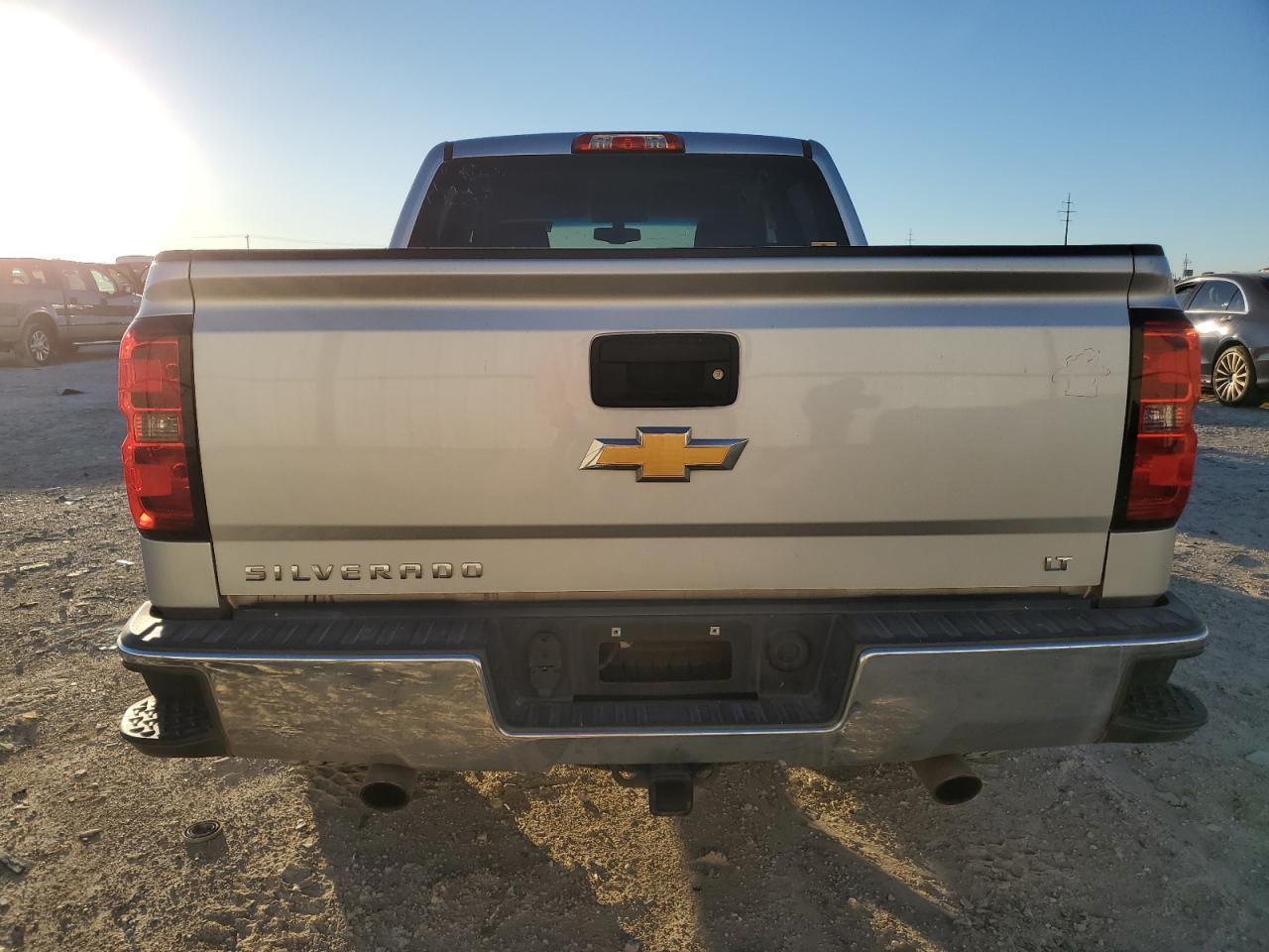 2017 CHEVROLET SILVERADO - Image 6