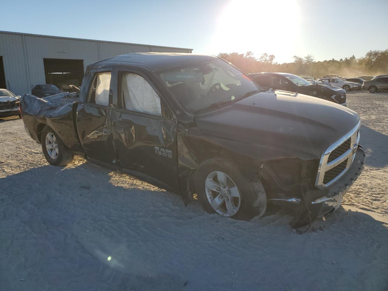 2018 RAM 1500 ST - Image 4