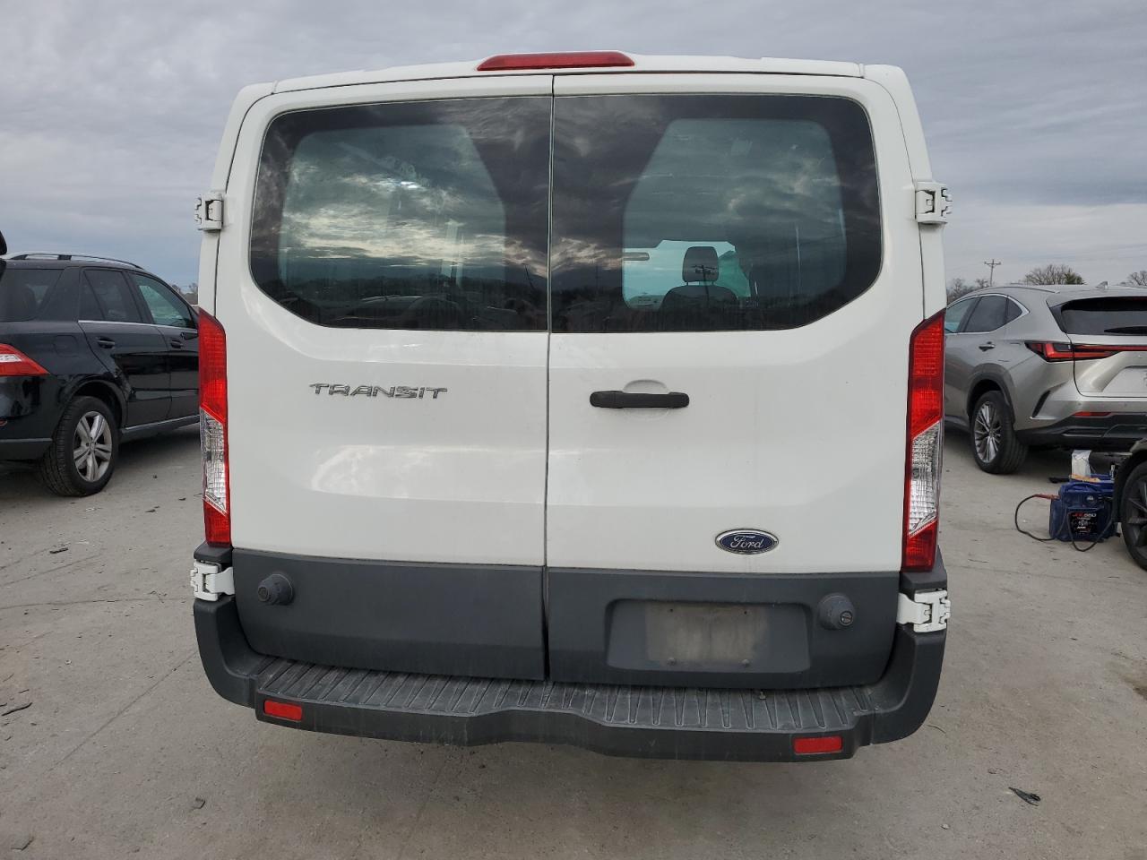 2015 FORD TRANSIT T- - Фото 6