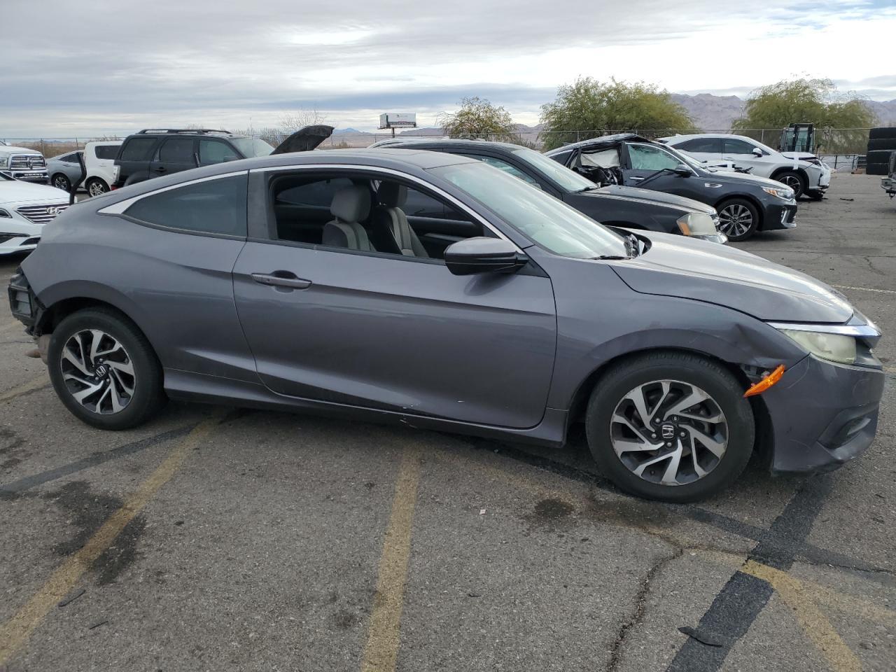 2016 HONDA CIVIC LX - Фото 4