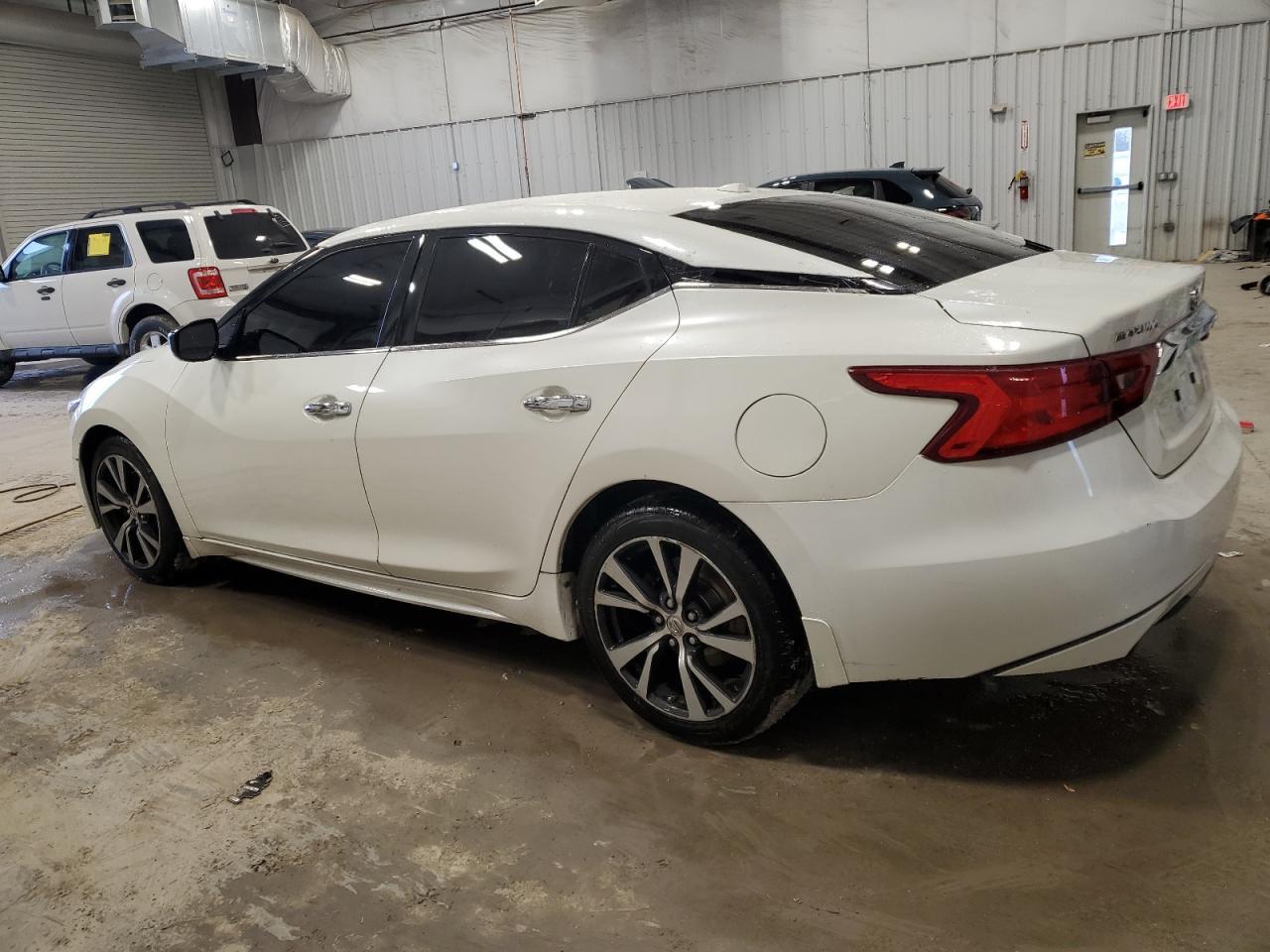 2017 NISSAN MAXIMA 3.5 - Фото 2