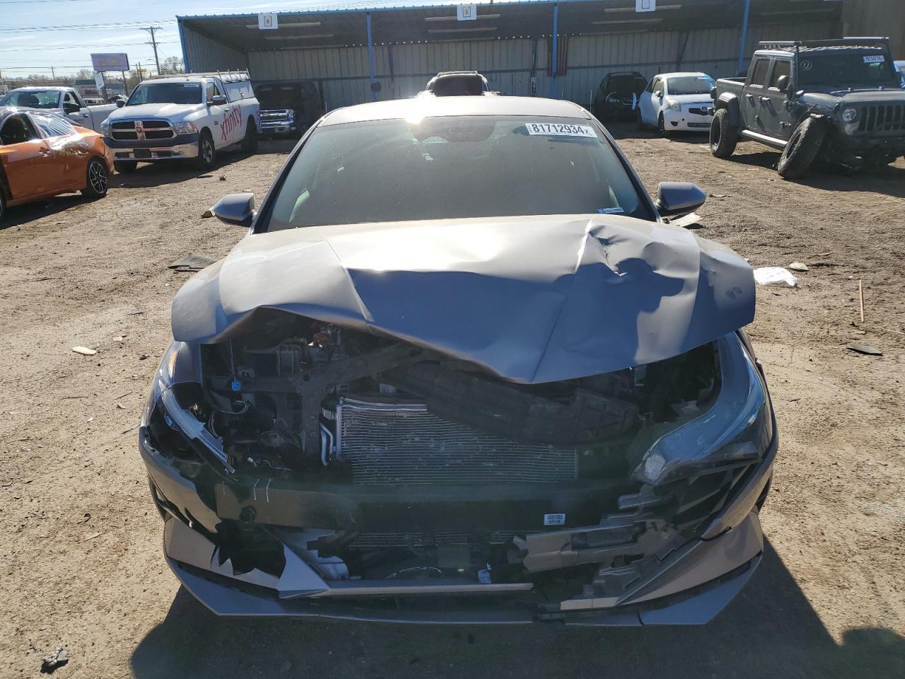 2023 HYUNDAI ELANTRA SE - Фото 5