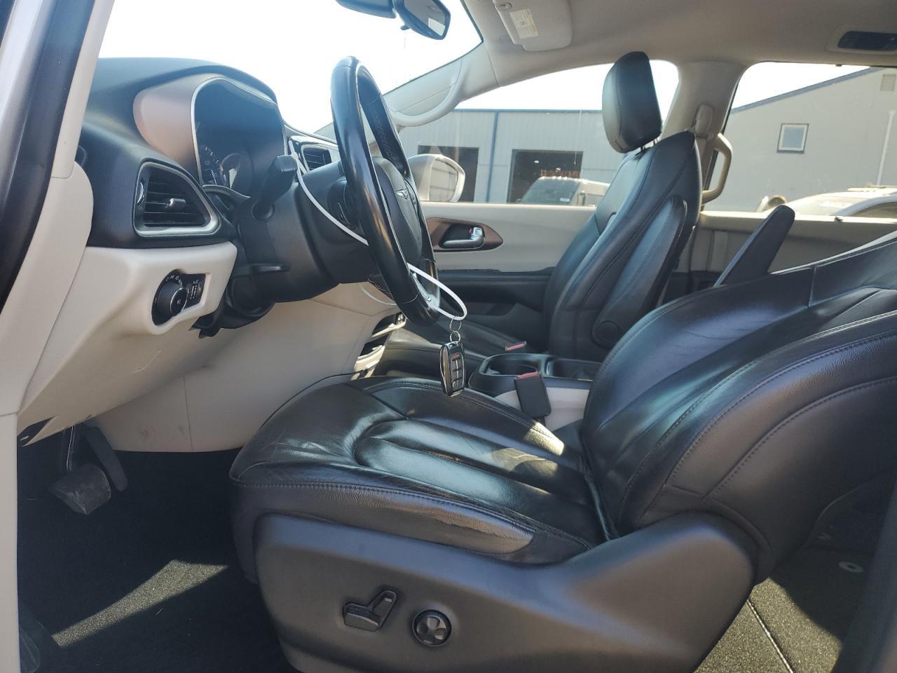 2017 CHRYSLER PACIFICA T - Image 7