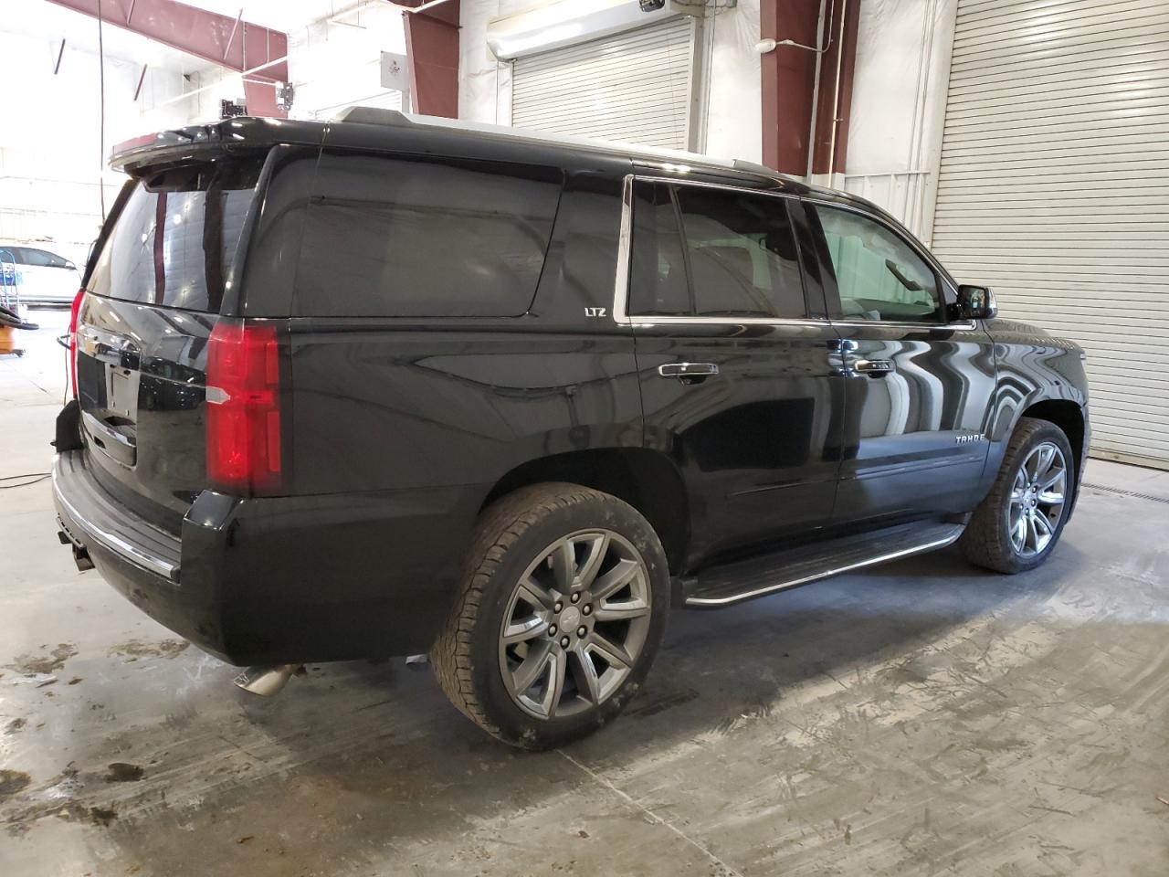 2015 CHEVROLET TAHOE K150 - Фото 3