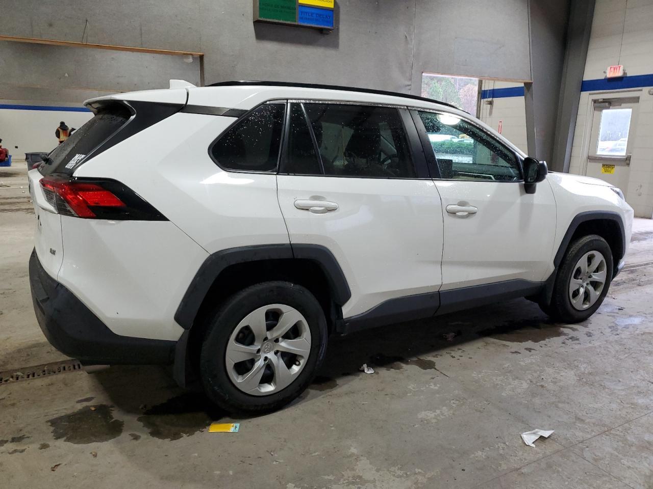 2021 TOYOTA RAV4 LE - Image 3