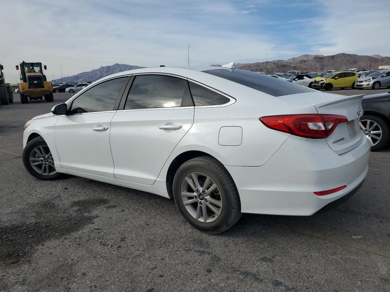 2017 HYUNDAI SONATA SE - Image 2