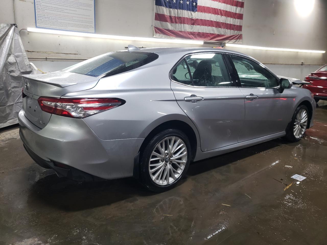 2019 TOYOTA CAMRY L - Image 3