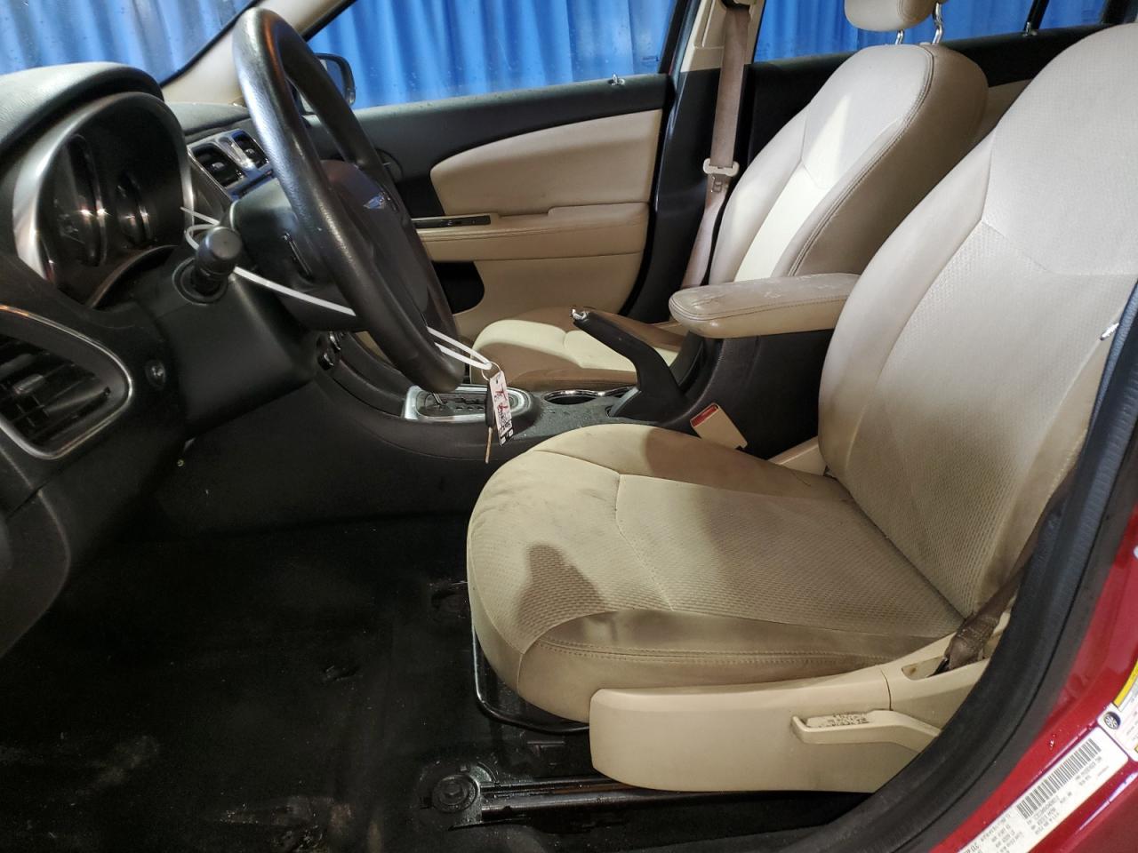 2013 CHRYSLER 200 LX - Фото 7