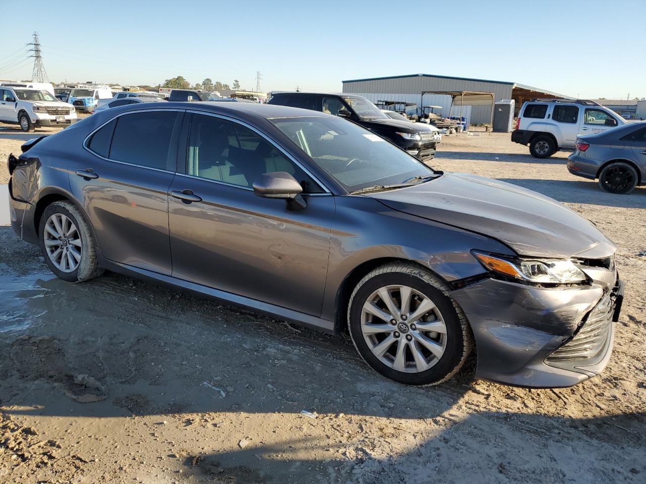 2020 TOYOTA CAMRY LE - Image 4