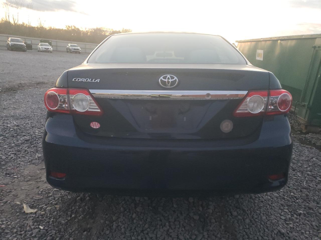 2013 TOYOTA COROLLA BA - Фото 6