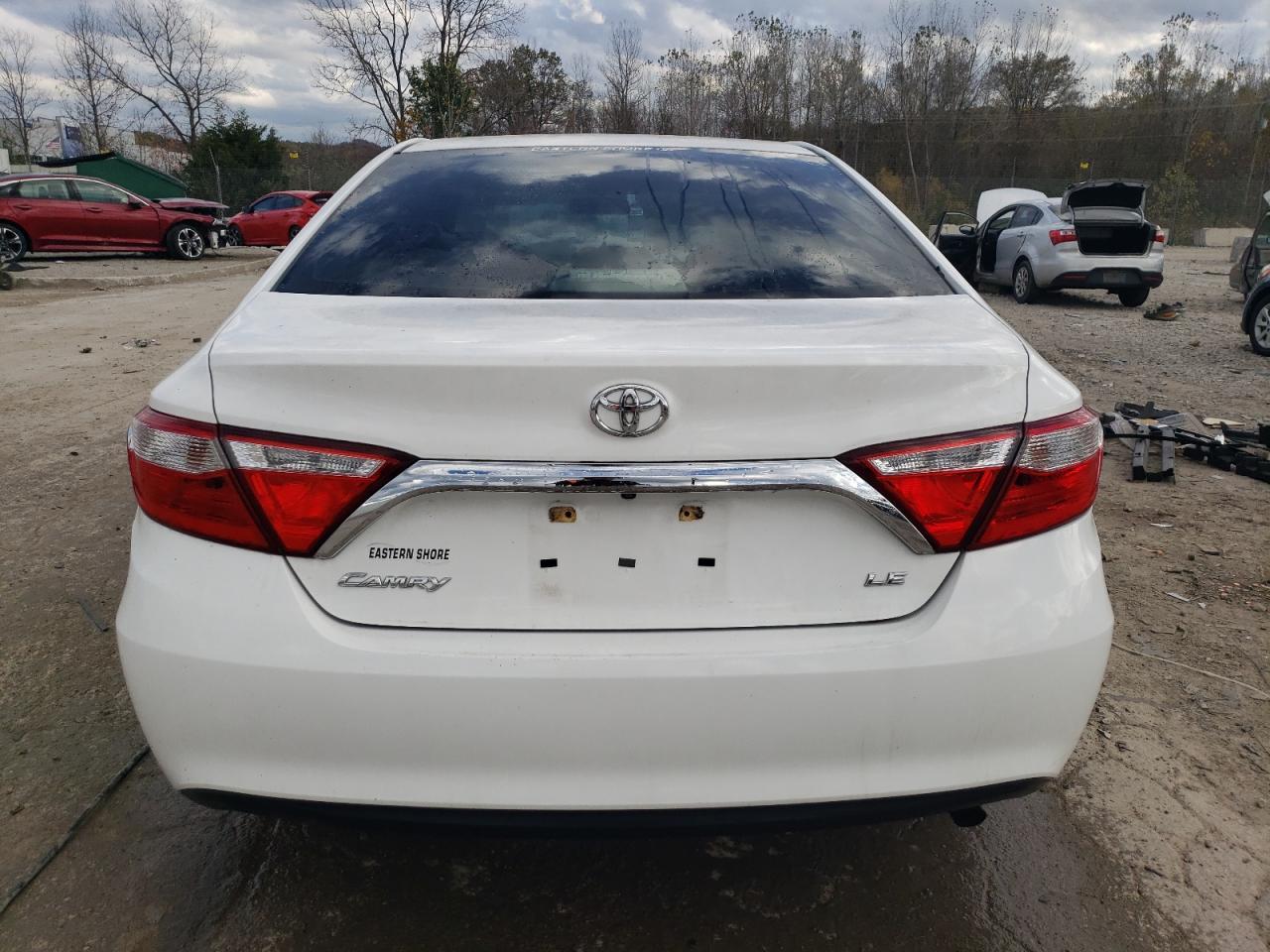 2017 TOYOTA CAMRY LE - Фото 6