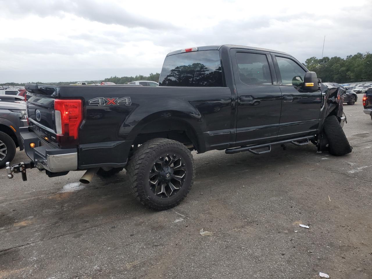 2017 FORD F250 SUPER - Image 3