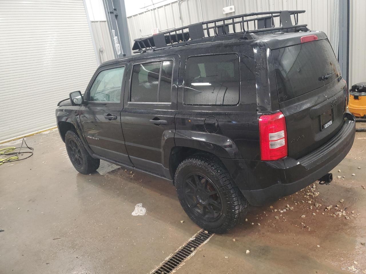 2014 JEEP PATRIOT SP - Image 2