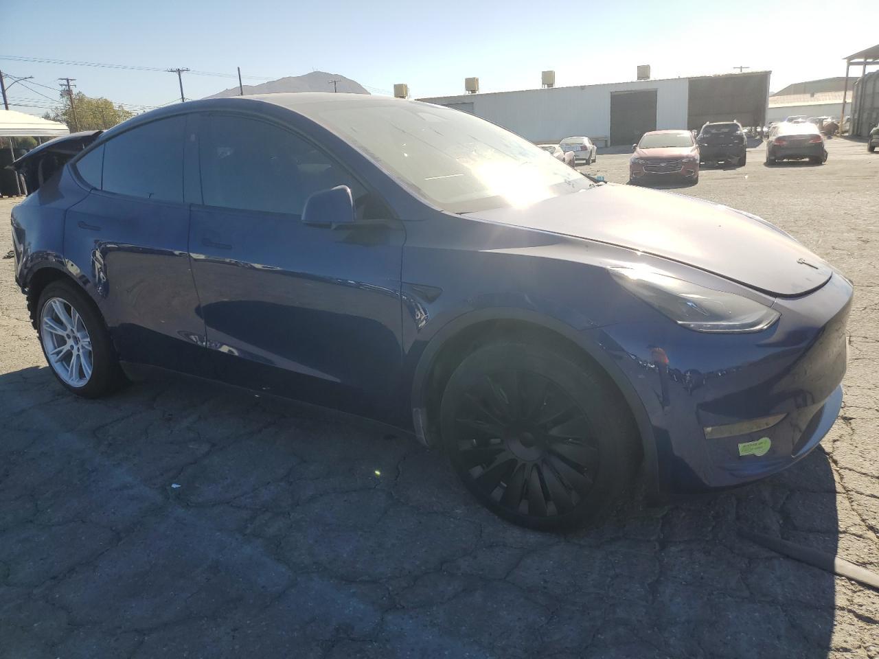 2023 TESLA MODEL Y - Фото 4