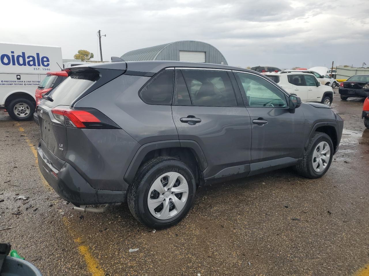 2023 TOYOTA RAV4 LE - Фото 3