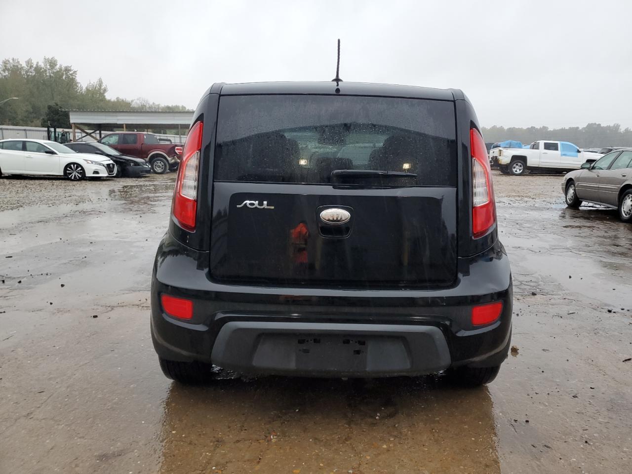 2013 KIA SOUL + - Image 6