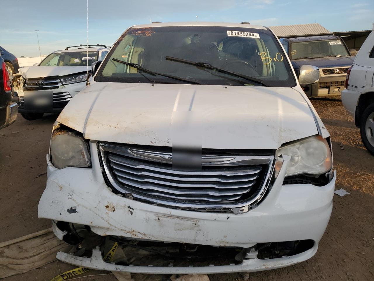 2014 CHRYSLER TOWN & COU - Image 5