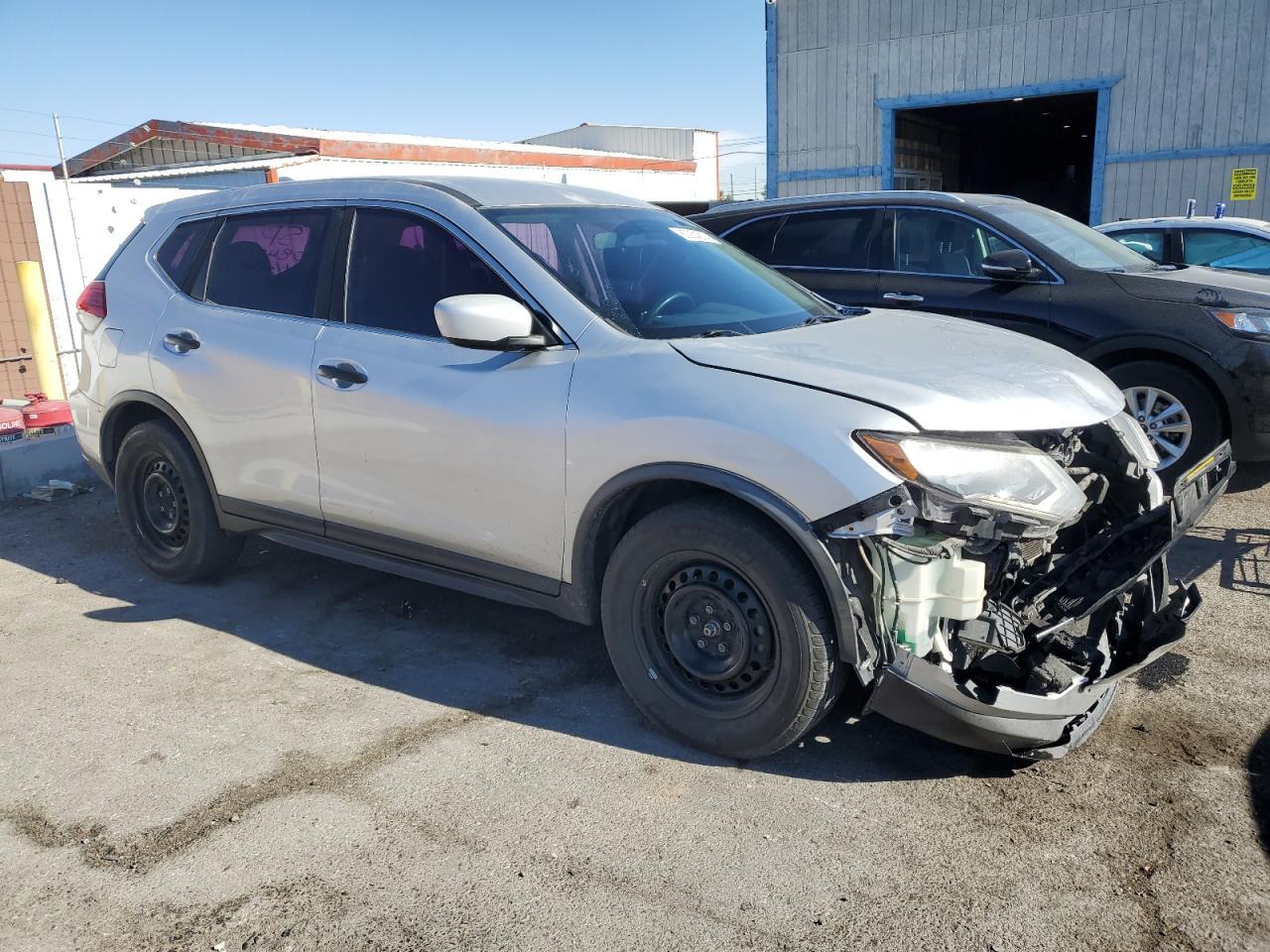 2017 NISSAN ROGUE S - Фото 4