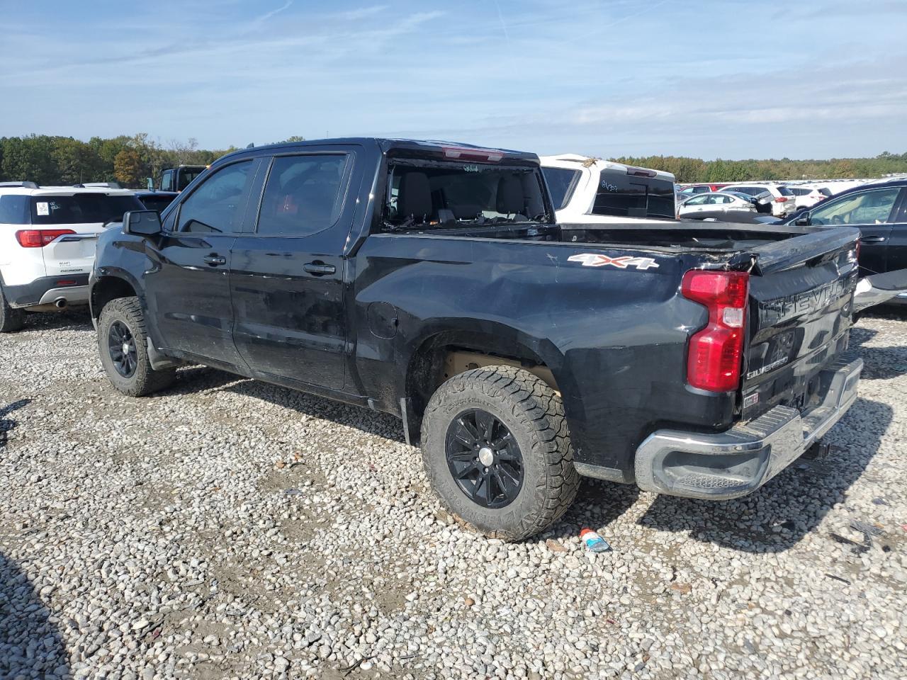 2023 CHEVROLET SILVERADO - Фото 2