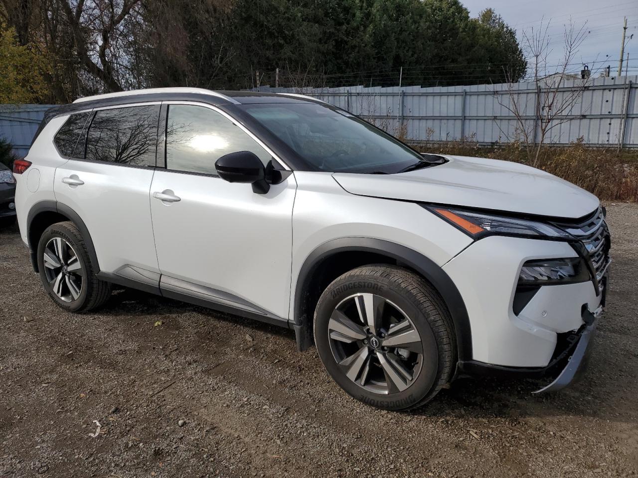 2024 NISSAN ROGUE SL - Image 4