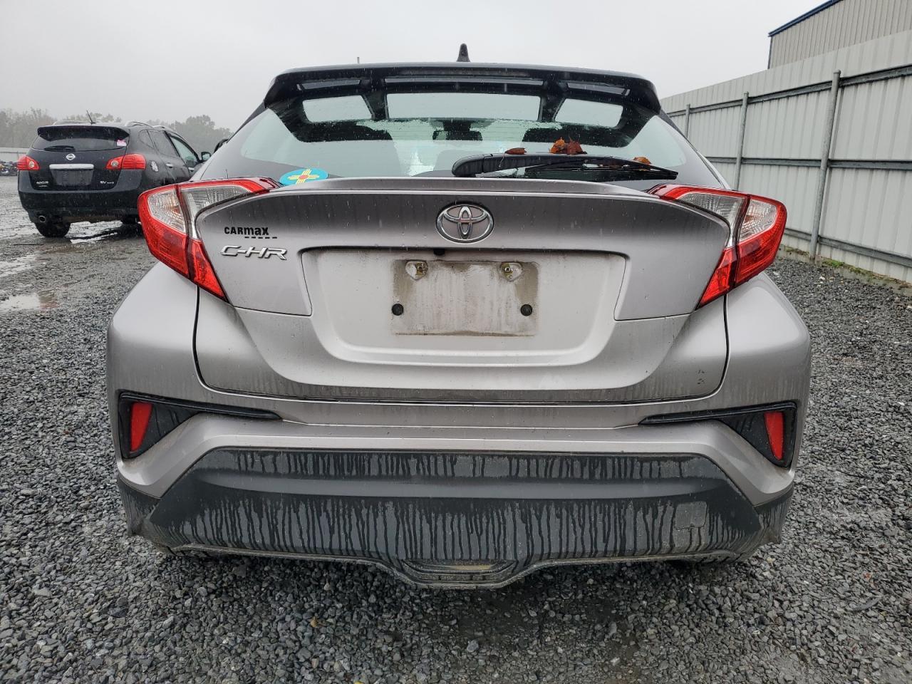 2019 TOYOTA C-HR XLE - Фото 6