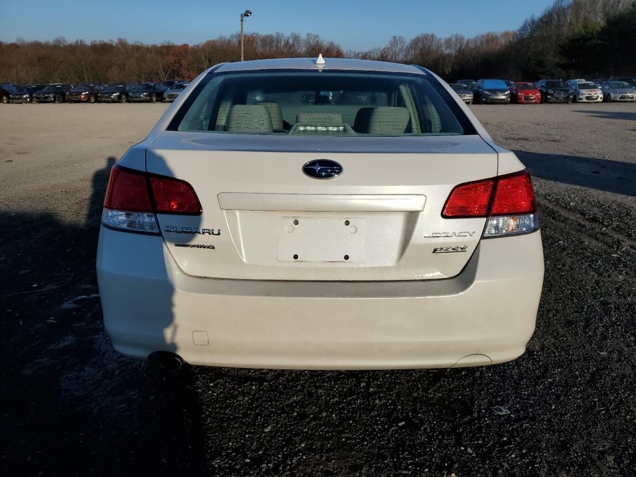 2014 SUBARU LEGACY 2.5 - Image 6