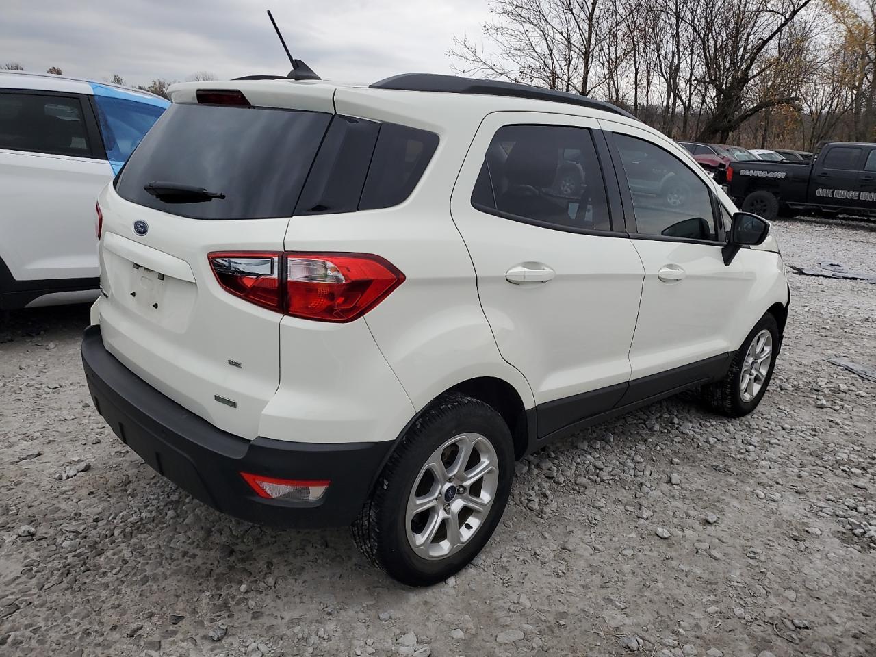 2020 FORD ECOSPORT S - Фото 3
