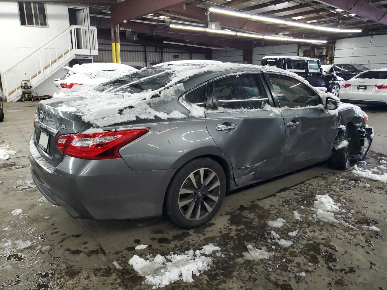 2016 NISSAN ALTIMA 2.5 - Фото 3