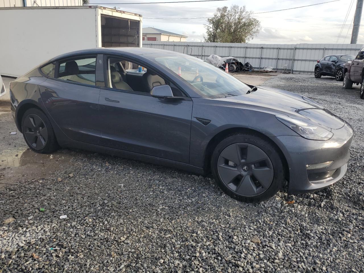 2022 TESLA MODEL 3 - Image 4