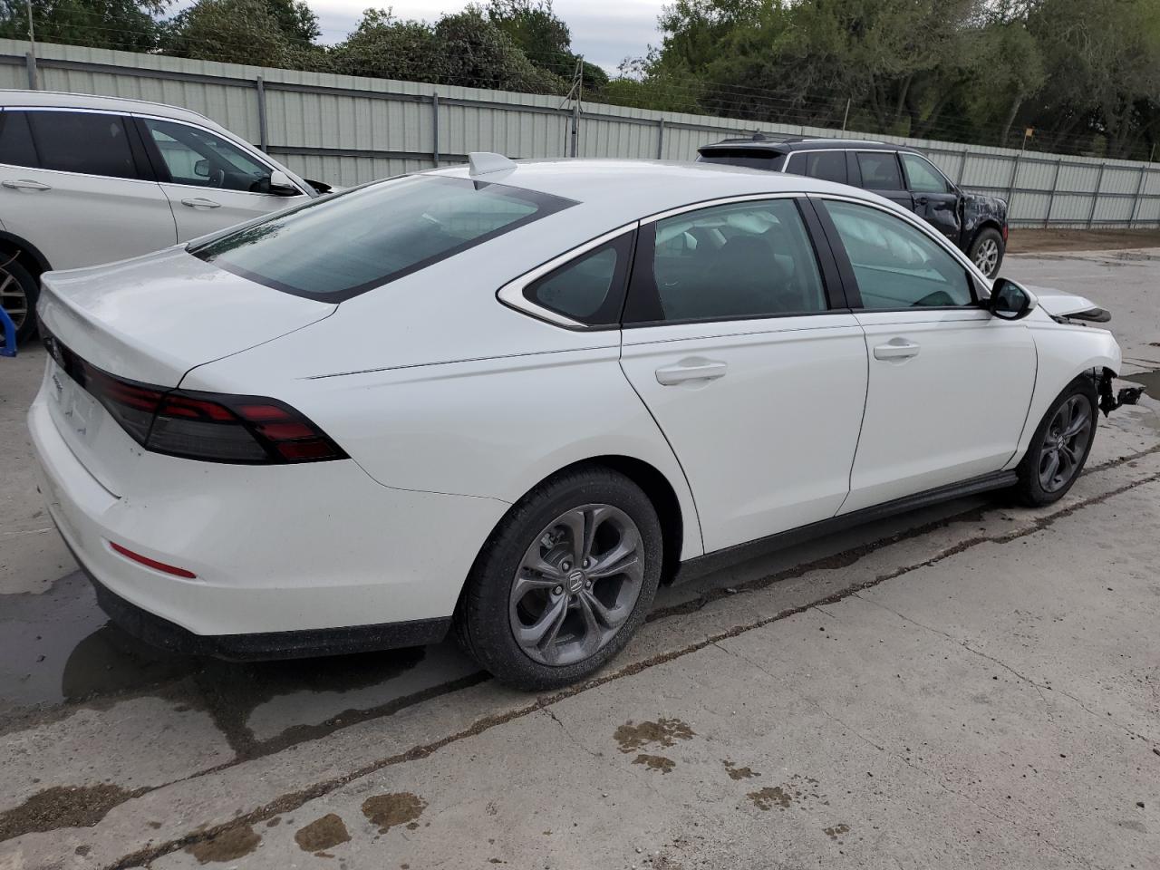 2024 HONDA ACCORD EX - Фото 3