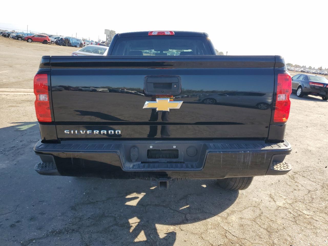 2018 CHEVROLET SILVERADO - Image 6